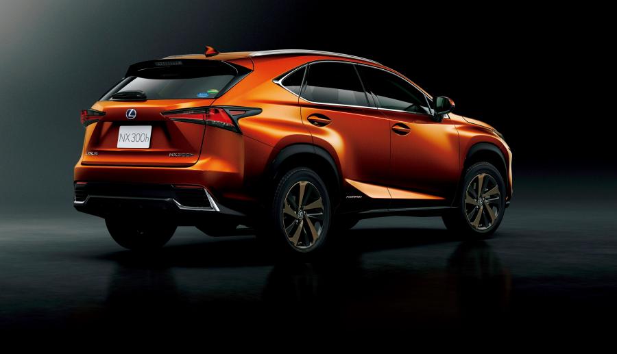  Lexus NX300 2017 года  (JP) (фото 2 из 6)